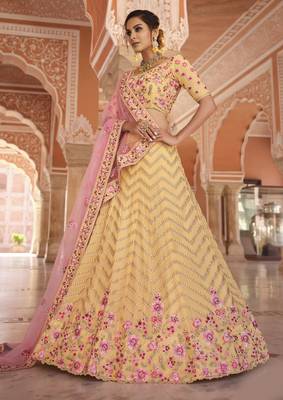 Soothing yellow zari, zarkan, thread embroidered georgette Semi Stitched Lehenga 2