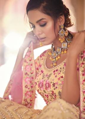 Soothing yellow zari, zarkan, thread embroidered georgette Semi Stitched Lehenga 4