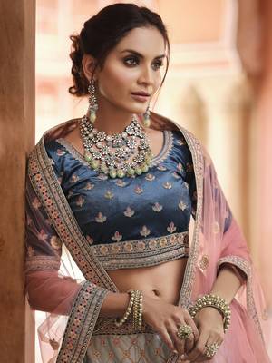 Navy-blue embroidered velvet semi stitched lehenga 3
