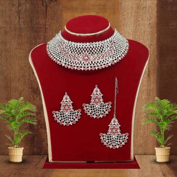 White necklace-sets 2