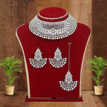 White necklace-sets 2