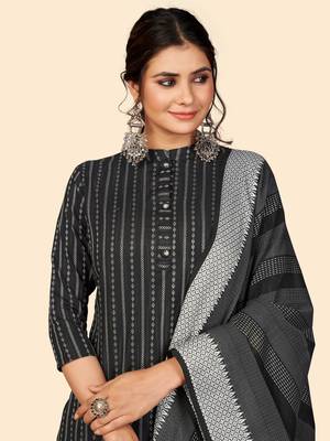 Printed Straight Cotton Black Stitched Kurta Pant With Dupatta 5