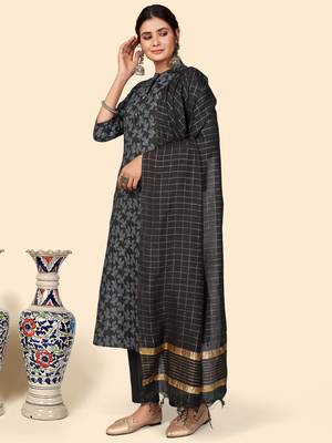 Printed Straight Cotton Black Stitched Kurta Pant With Dupatta 3