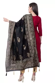 A R SILK Pahadi Print Black Colour Silk Fancy Dupatta/Chunnis