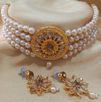 Golden Kach Pearl Choker Latest Bollywood Style Jewellery Set 1