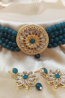 Green Kach Pearl Choker Latest Bollywood Style Jewellery Set