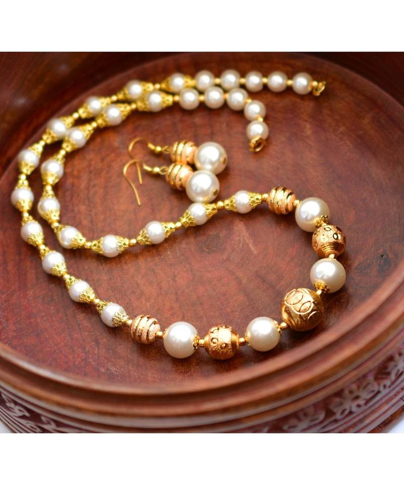 Handmade pearl necklace Set   04312