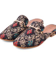 Love Me Black solid 1 pair of Loafers