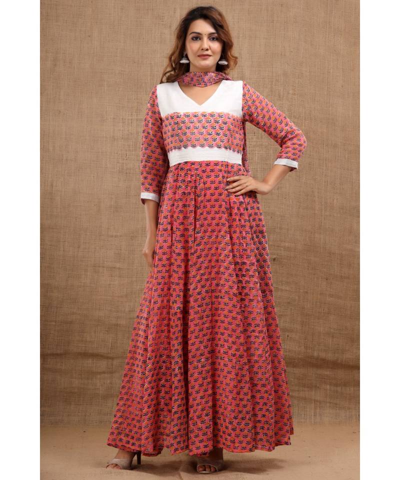 White Linen Printed Gown.
