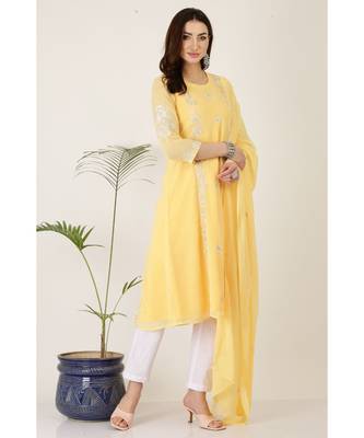 Kaanchie Nanggia Yellow Georgette Kurta Pant Dupatta Set 2