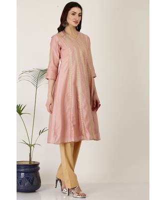 Kaanchie Nanggia Peach Silk Kurta Pant Set 4