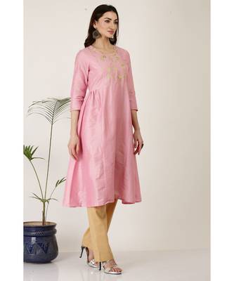 Kaanchie Nanggia Pink Silk Kurta Pant Set 3