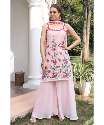Embroidered peach sharara set with attached lining and dupatta (set of 3) 1