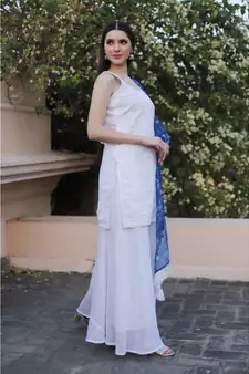 White embroidered kota sharara set with organza dupatta (set of 3)