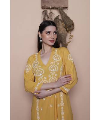 Mustard jaali work cotton rayon chikankari kurta set (set of 2) 4