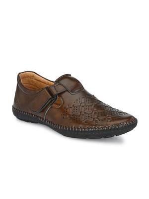Zorik Brown Synthetic Leather Comfort Foam Shoe-Style Casual Sandals For Men's 1