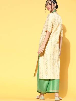 Off-white printed art silk kurta sets 3