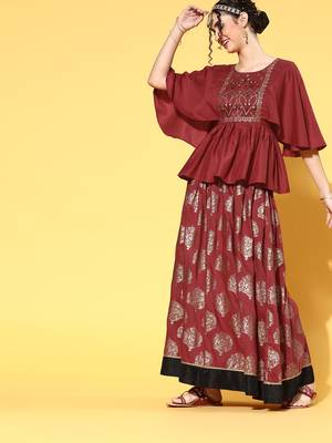 Maroon printed art silk kurta sets 2