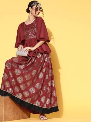 Maroon printed art silk kurta sets 5
