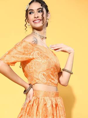Mustard printed art silk kurta sets 4