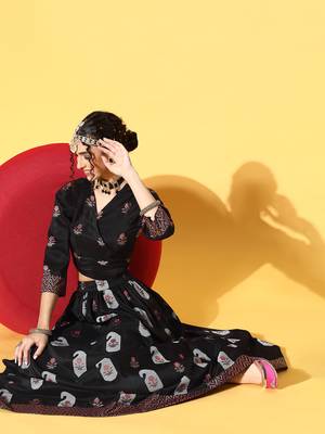 Black printed art silk kurta sets 5