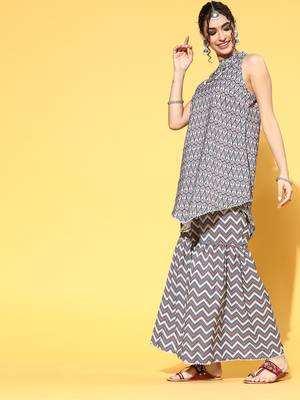 Blue printed crepe kurta sets 2