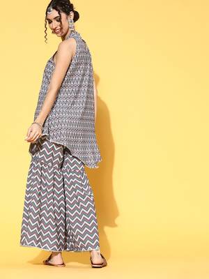 Blue printed crepe kurta sets 3