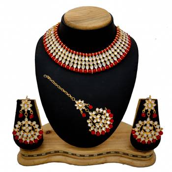 Red jewellery 3
