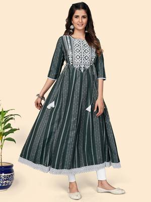 Print & Embroidered Anarkali Cotton Green Stitched Kurta 5