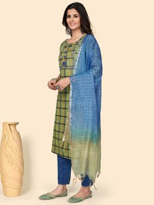 Print & Embroidered Straight Cotton Parrot Green Stitched Kurta Pant With Dupatta 4