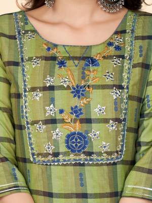 Print & Embroidered Straight Cotton Parrot Green Stitched Kurta Pant With Dupatta 7