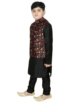 Black Silk Printed Kurta And Pyjama 2