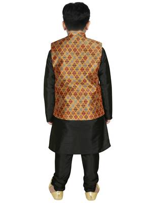 Black Silk Printed Kurta And Pyjama 3