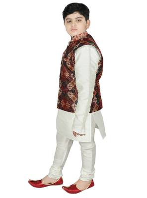 Cream Silk Printed Kurta And Pyjama 2