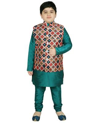 Green Silk Printed Kurta And Pyjama 1