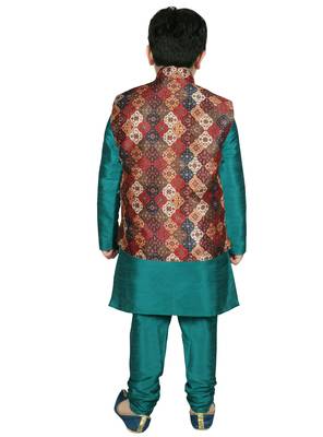 Green Silk Printed Kurta And Pyjama 3