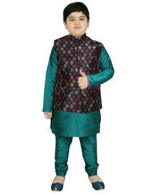 Green Silk Printed Kurta And Pyjama 1