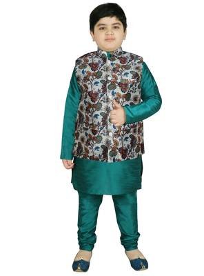 Green Silk Printed Kurta And Pyjama 1