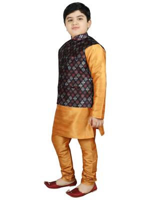 Yellow Silk Printed Kurta And Pyjama 2