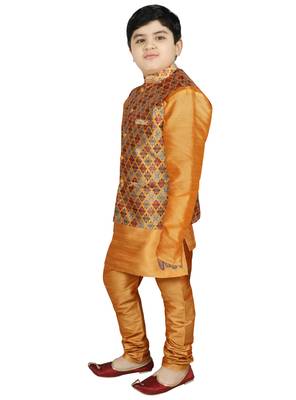 Yellow Silk Printed Kurta And Pyjama 2