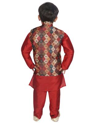 Maroon Silk Printed Kurta And Pyjama 3