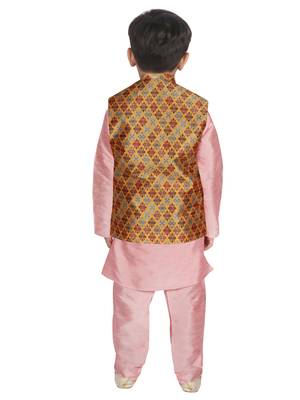 Peach Silk Printed Kurta And Pyjama 3