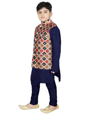 Blue Silk Printed Kurta And Pyjama 2