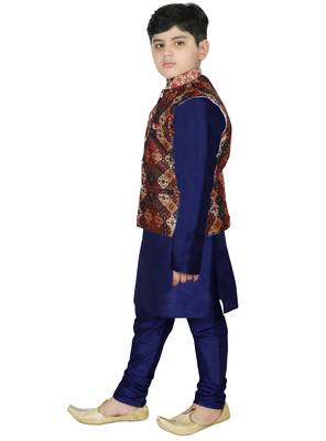 Blue Silk Printed Kurta And Pyjama 2
