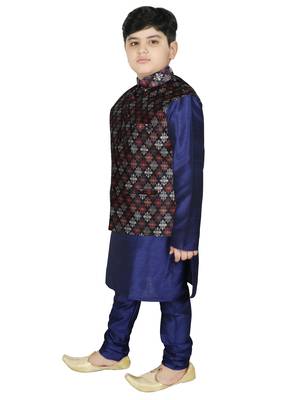 Blue Silk Printed Kurta And Pyjama 2
