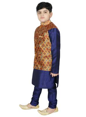 Blue Silk Printed Kurta And Pyjama 2