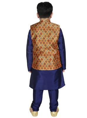 Blue Silk Printed Kurta And Pyjama 3