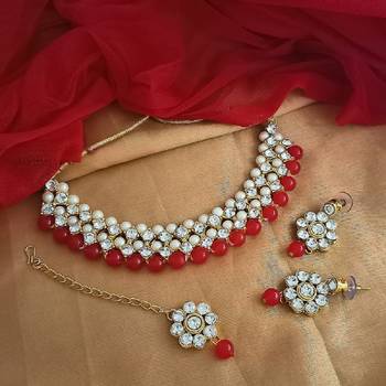 Red jewellery 3