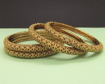 Gold bangles-and-bracelets 2