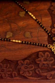 Twinkling Gold Diamond Designer mangalsutra